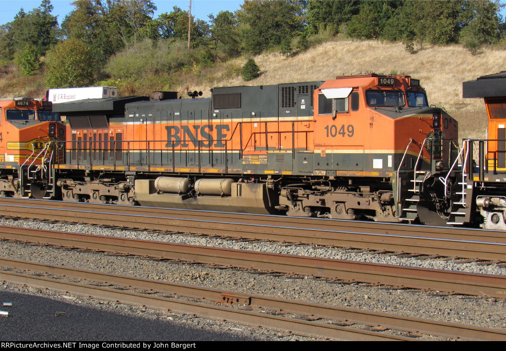 BNSF 1049 Dash9-44CW